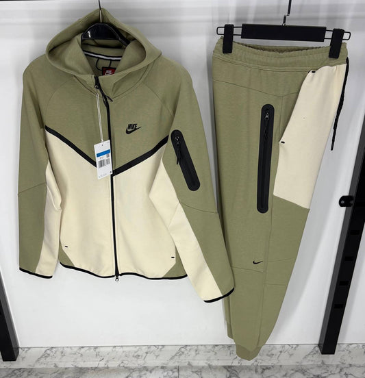 Set Nike Tech - 2025 Χακί