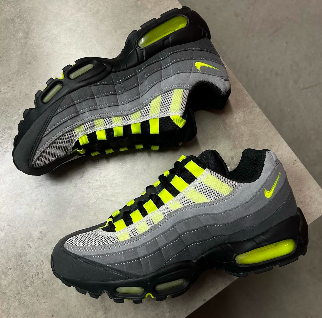Nike Air Max 95 Essential Γκρι – Πράσινο