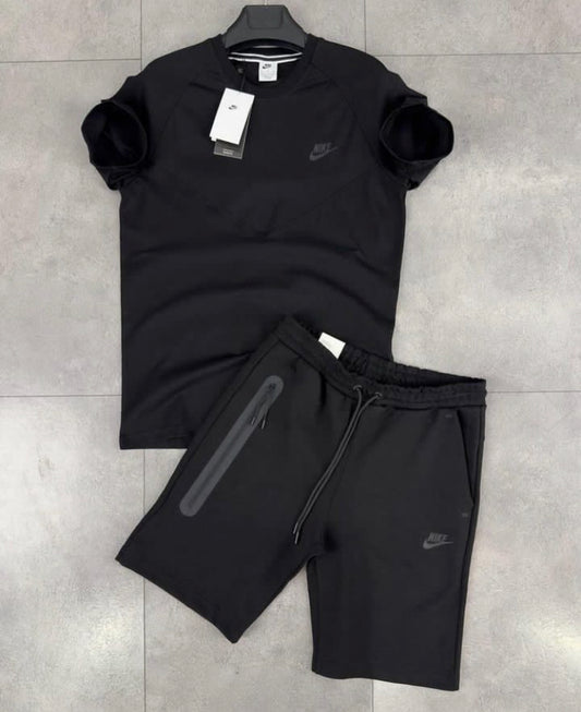 Nike Tech Lifestyle Ensemble TF-203 K26