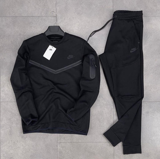Nike Tech ensemble Gr-147 K25