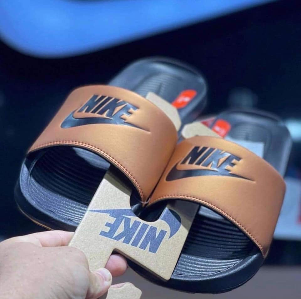 Nike Summer Slippers Χρυσό-Μαύρο