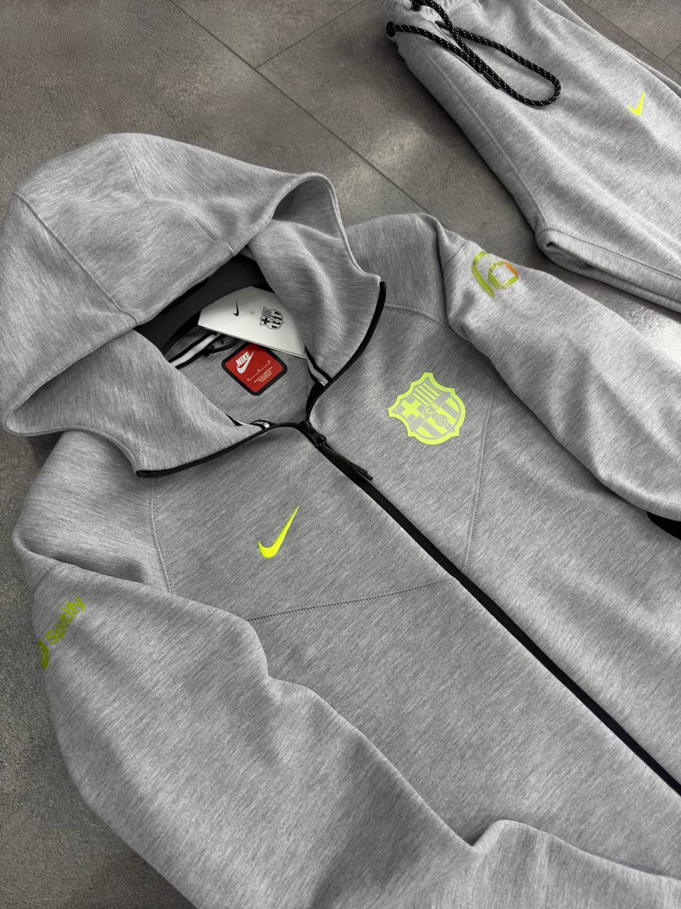 Set Nike Tech - 2025 Barcelona Γκρι