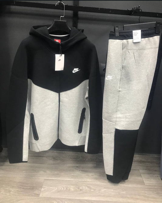 Nike Tech Fleece Gr-114 K25