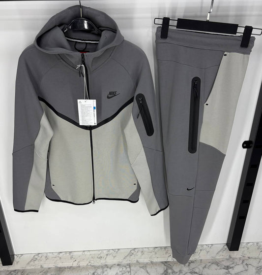 Set Nike Tech - 2025 Μ11858