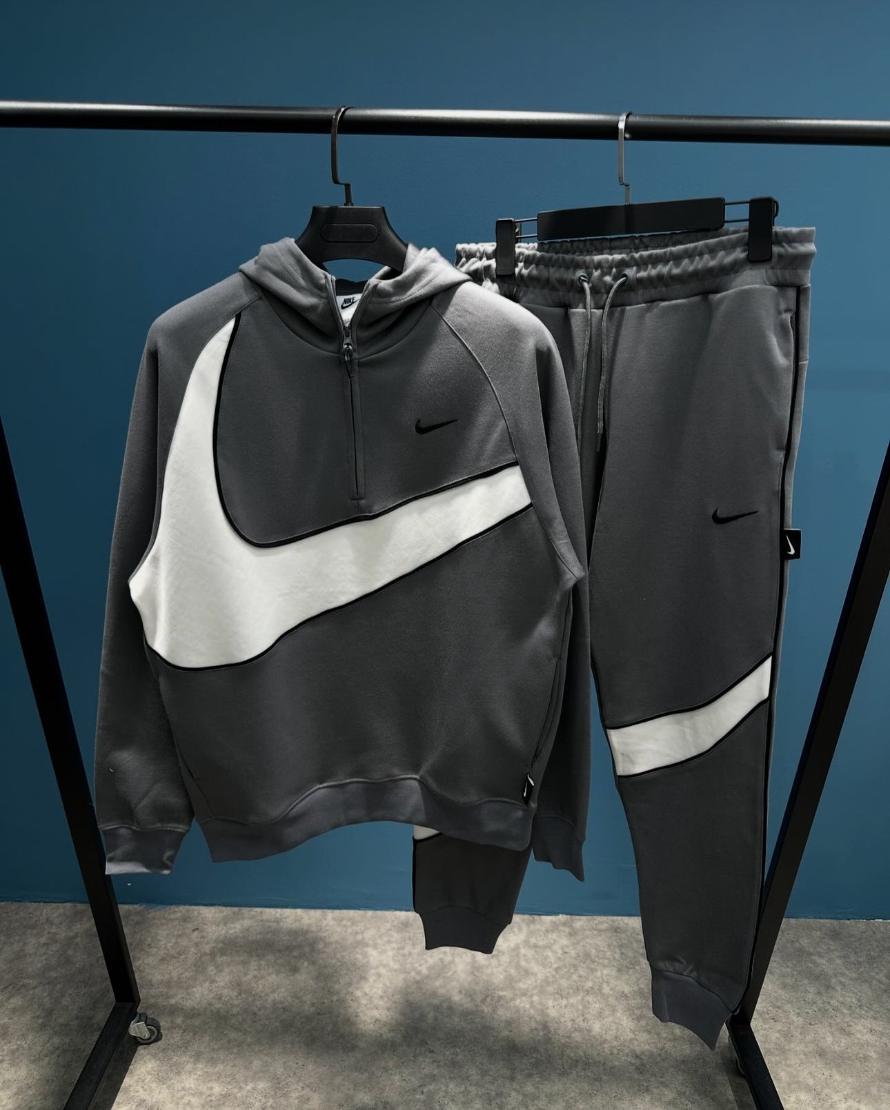 Nike Swoosh ensemble Gr-143 K25