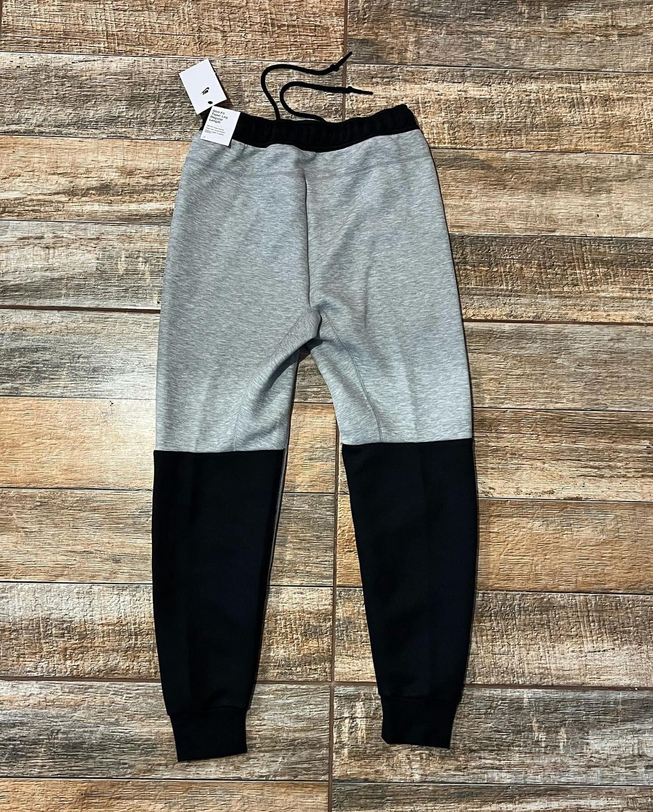 Nike Tech Black-Grey K25