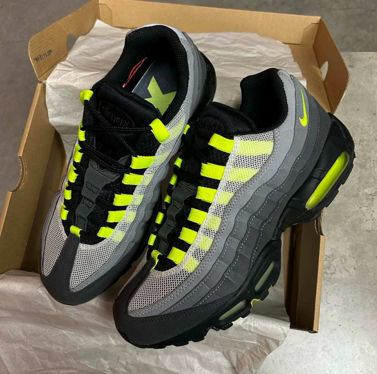 Nike Air Max 95 Essential Γκρι – Πράσινο