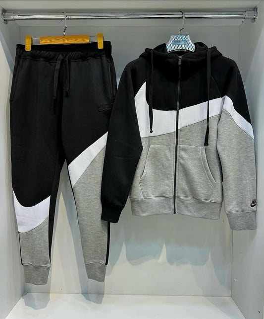 Nike Swoosh Gr-121 K25