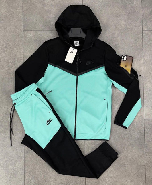 Nike Tech ensemble Gr-203 K25