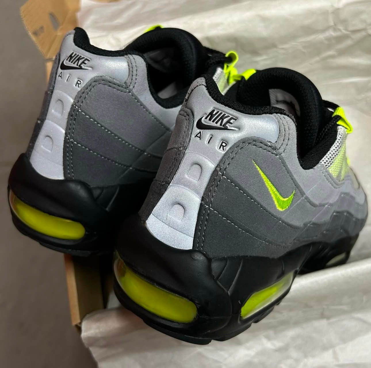 Nike Air Max 95 Essential Γκρι – Πράσινο