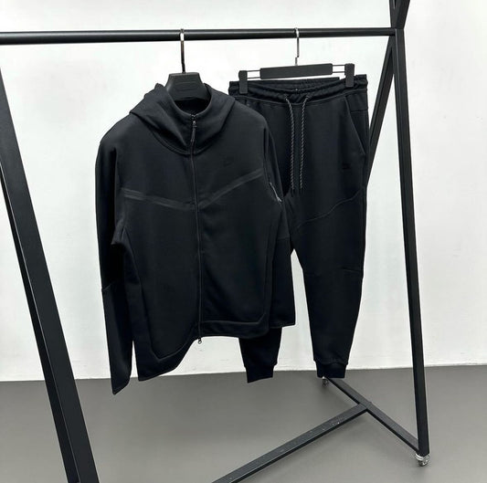 Nike Tech Fleece ensemble Gr-134 K25