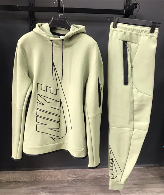 Nike Tech Fleece Gr-117 K25