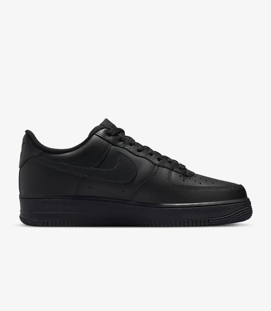 Nike Air Force 1 07′ Black