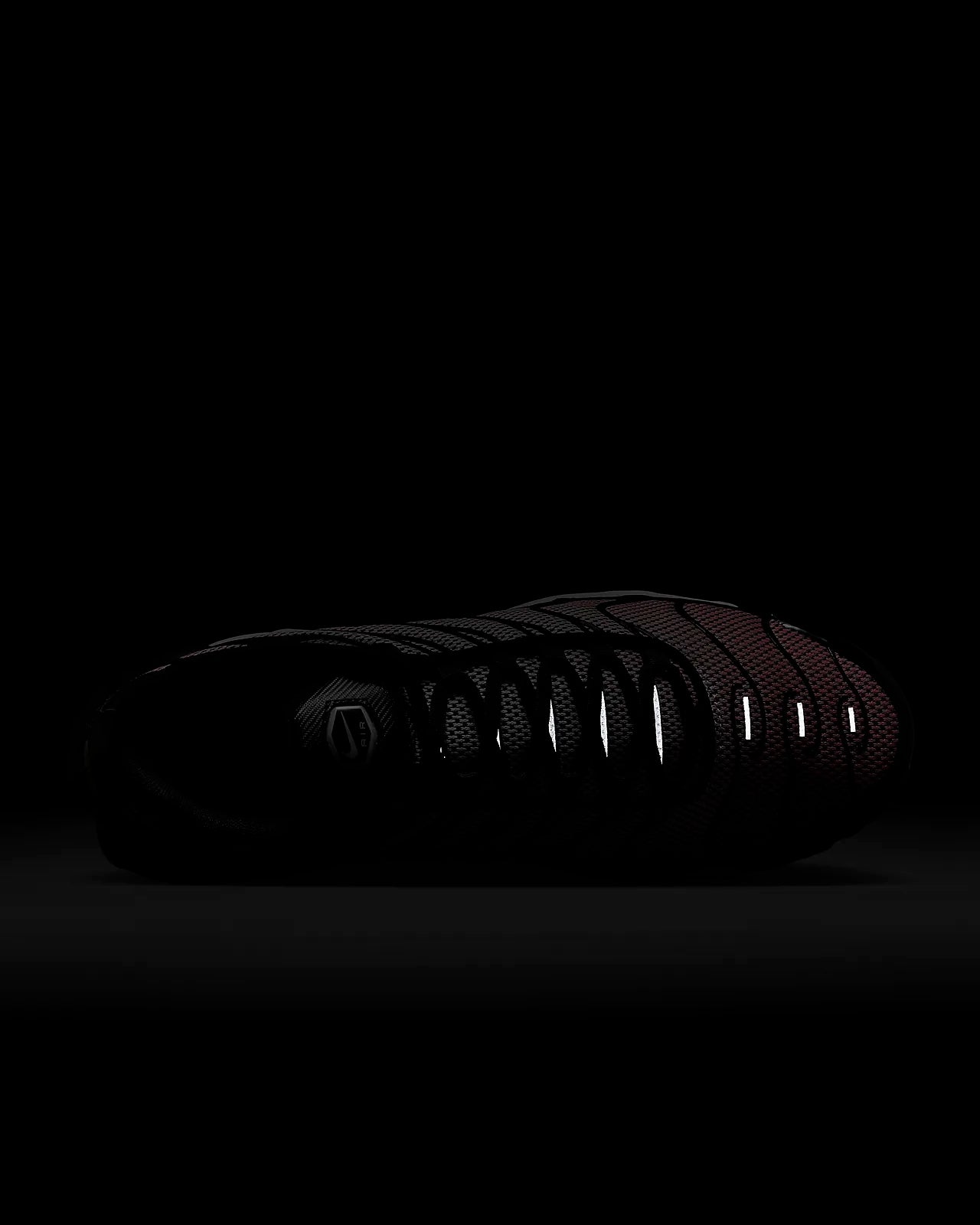 Nike Air Max Plus TN – ‘Black Gradient Red’