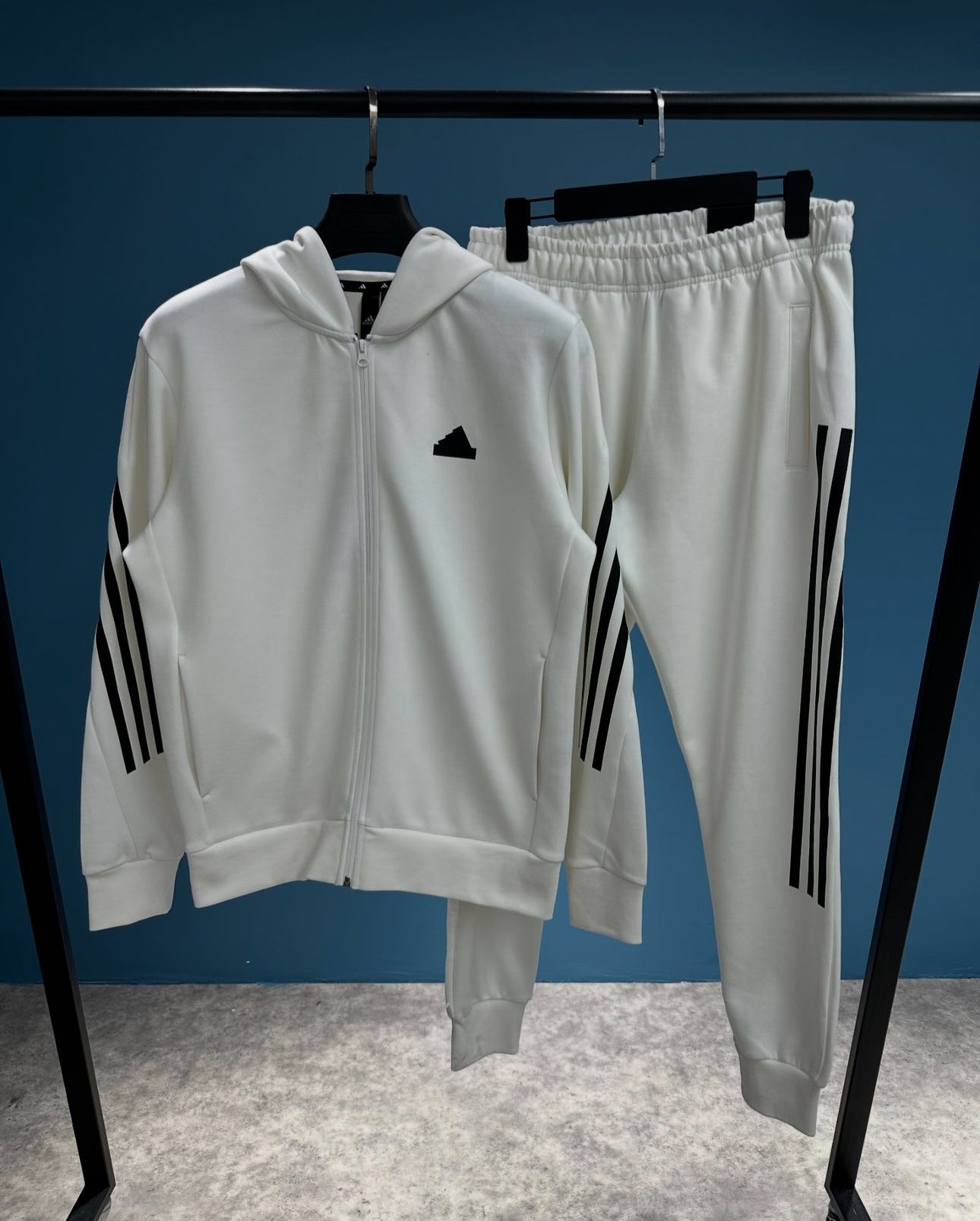 Set Adidas Essentials 3-Stripes white K25