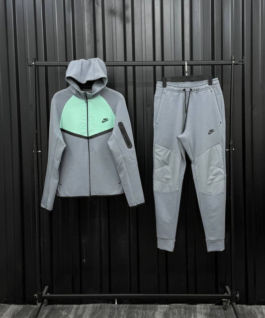 Set Nike Tech - N430